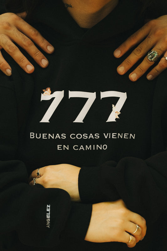 Hoodie 777 - Buenas cosas vienen en camino